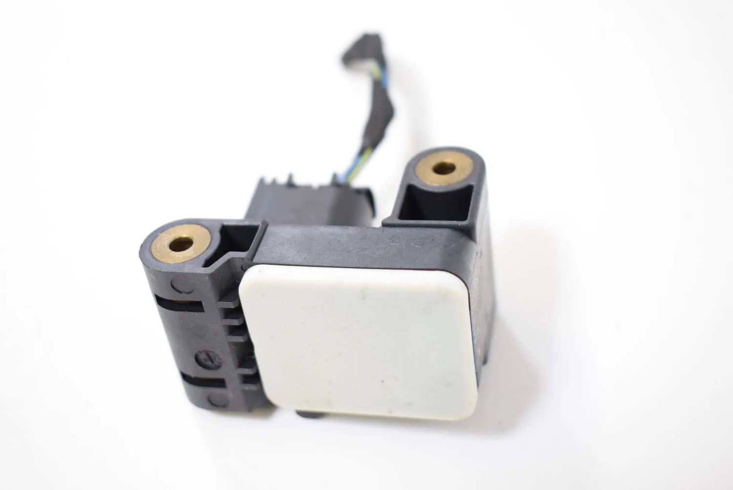 6911003 Fram höger krocksensor BMW 3 SERIES (E90) (2004-2011) — Leverans i Europa
