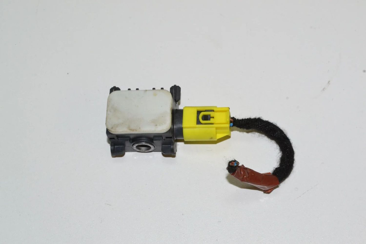 0038202826 Lewy boczny czujnik uderzenia MERCEDES-BENZ S-CLASS (W221) (2005-2013) — Dostawa w Europie