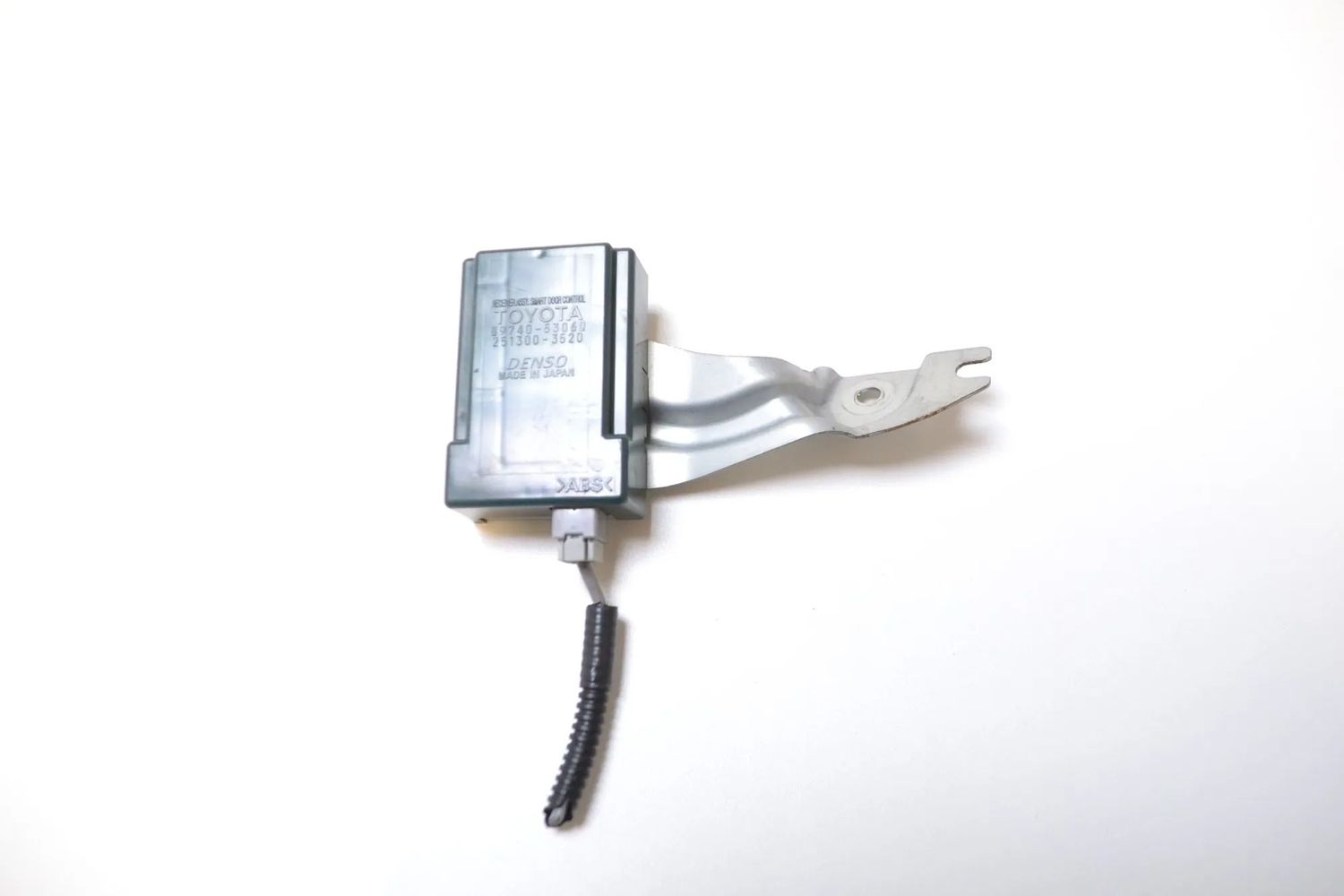 8974053060 Central locking styrenhet LEXUS IS (II GSE2_, ALE2_, USE2_) (2005-2013) — Leverans i Europa