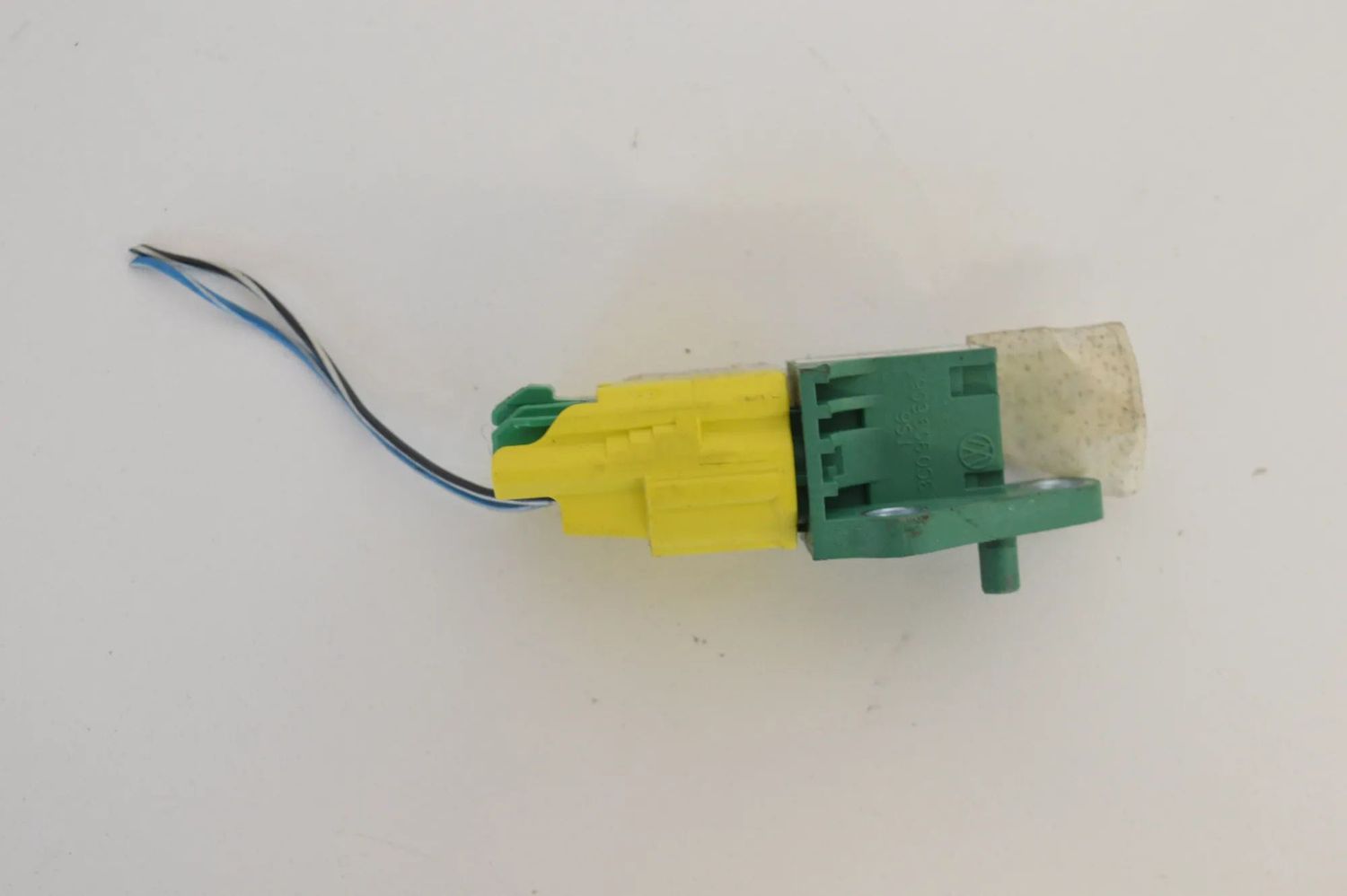 0231WSF2ZG8D, 3C0909606 Bak vänster krocksensor VW PASSAT (B6 3C2) (2005-2010) — Leverans i Europa