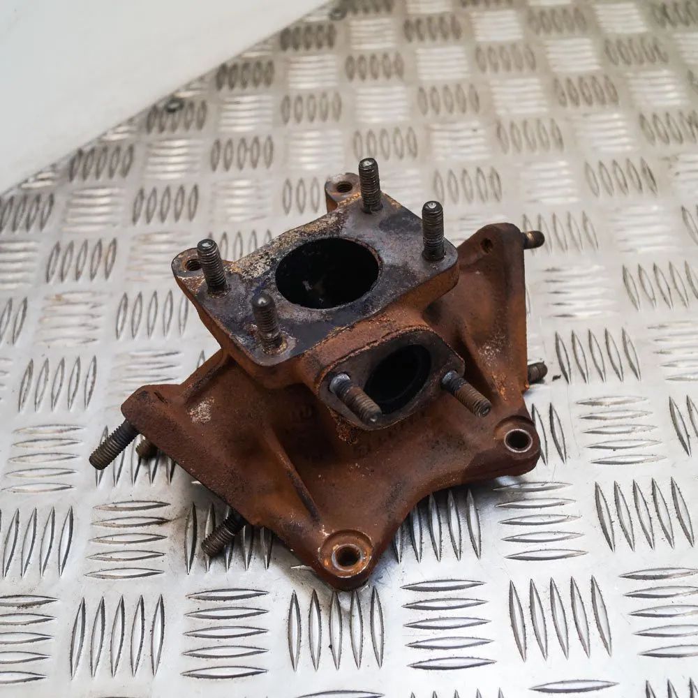 059131793E Övriga delar i motorrummet AUDI A6 (4B2, C5) (1997-2005) — Leverans i Europa