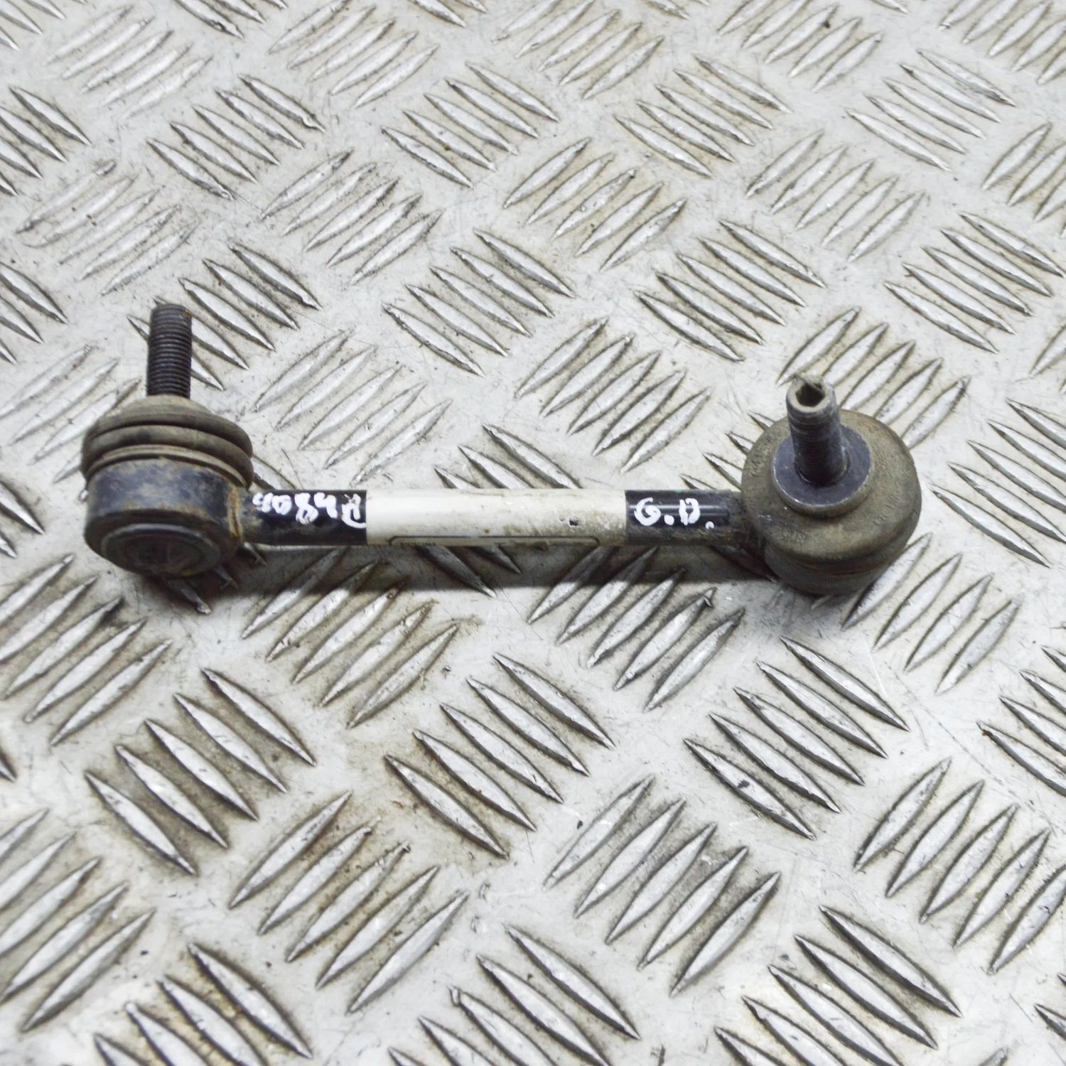 1044496-00-E Заден десен stabilizer link TESLA MODEL 3 (2018-...) — Доставка в Европа