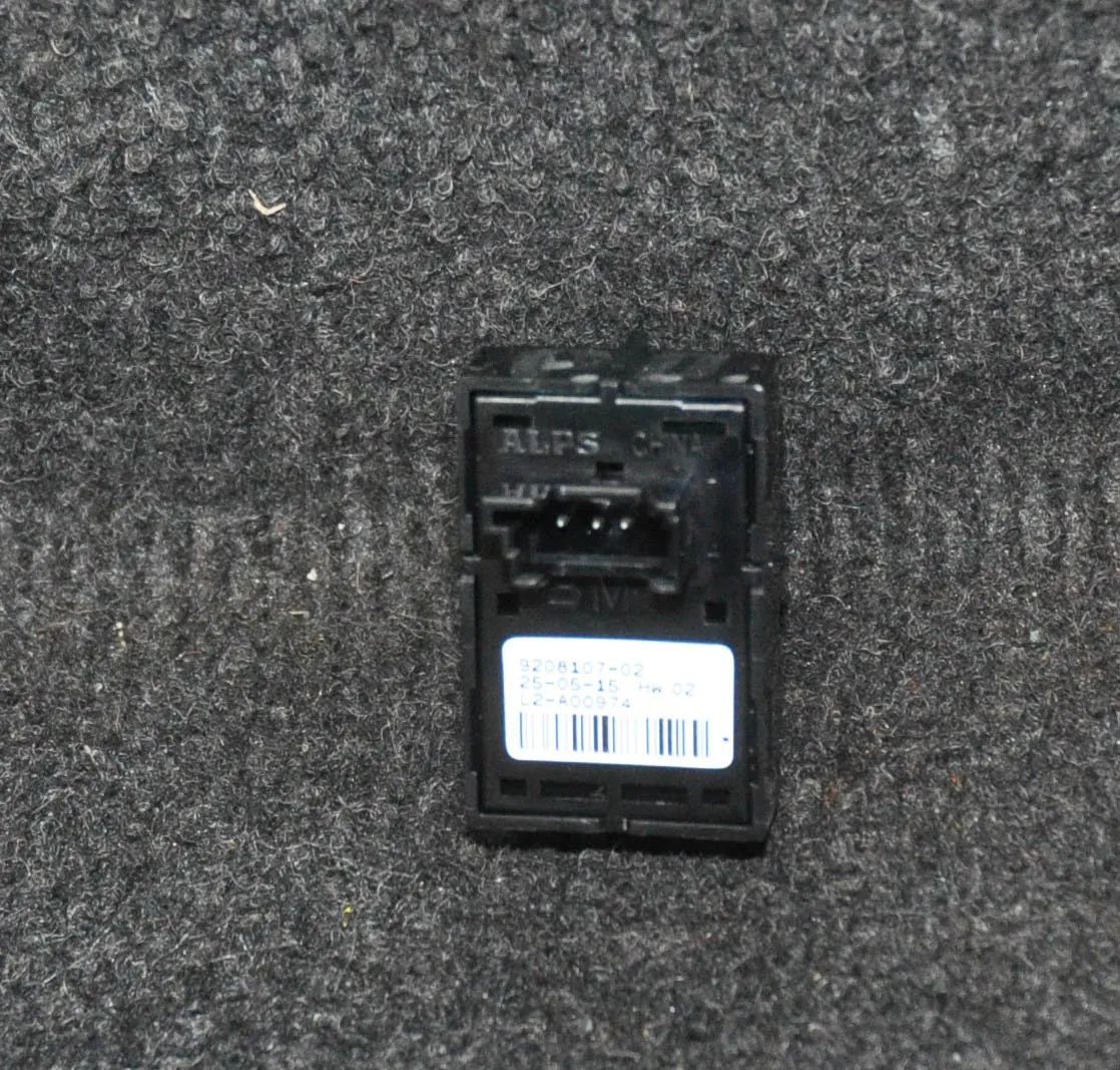 9208107 Fram höger dörr ruta brytare BMW 2 SERIES (Gran Tourer F46) (2014-2021) — Leverans i Europa