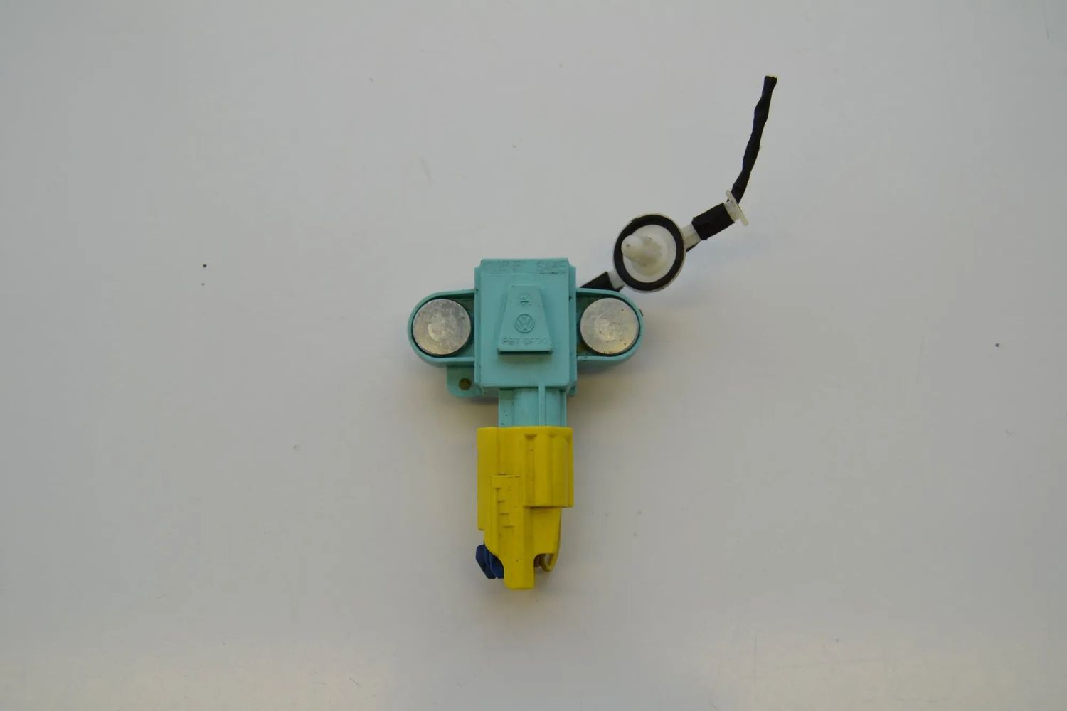 4F0955557 Höger sida krocksensor AUDI A6 (4F2, C6) (2004-2011) — Leverans i Europa