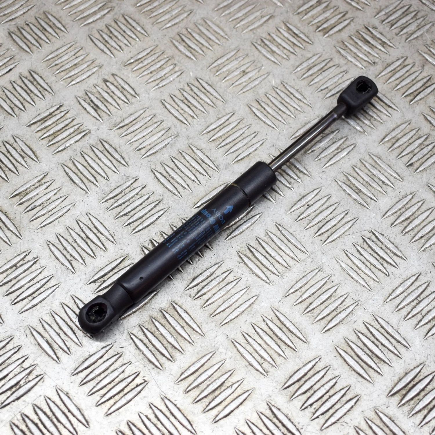 7148864 Przedni lewy maska kolumna MINI COOPER (R56) (2005-2013) — Dostawa w Europie