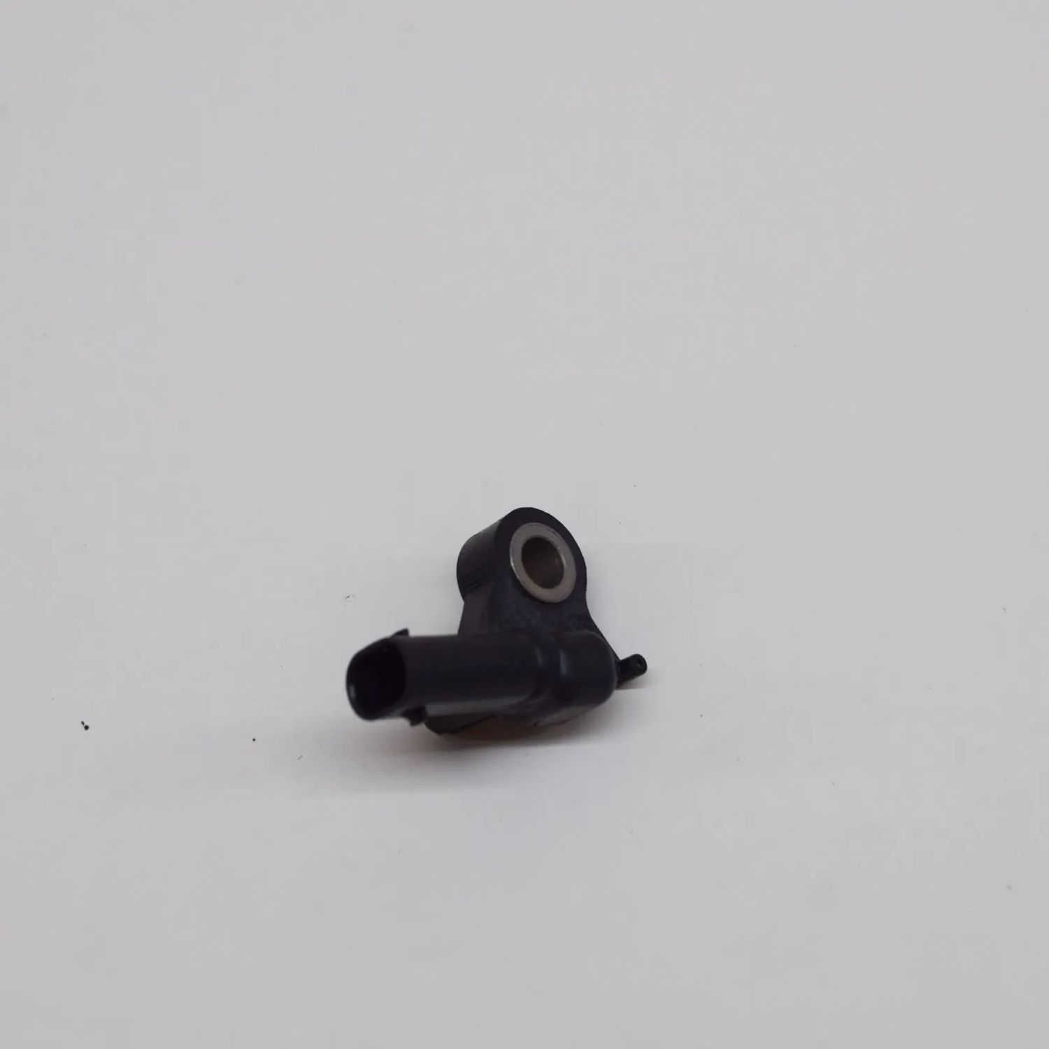 1036761-00-A Bak vänster krocksensor TESLA MODEL Y (2019-...) — Leverans i Europa
