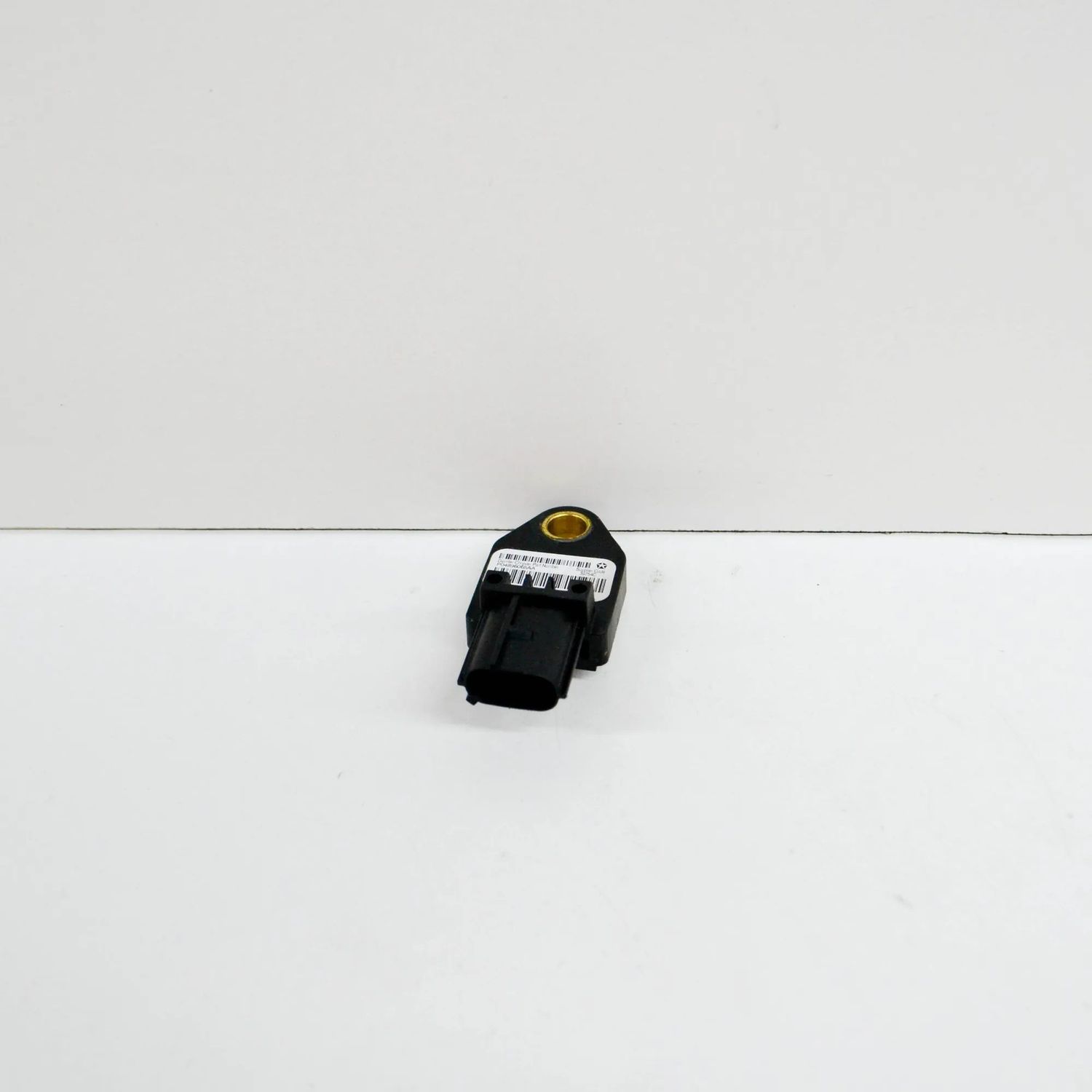 P04896065AA Bak vänster krocksensor DODGE NITRO (2006-2012) — Leverans i Europa