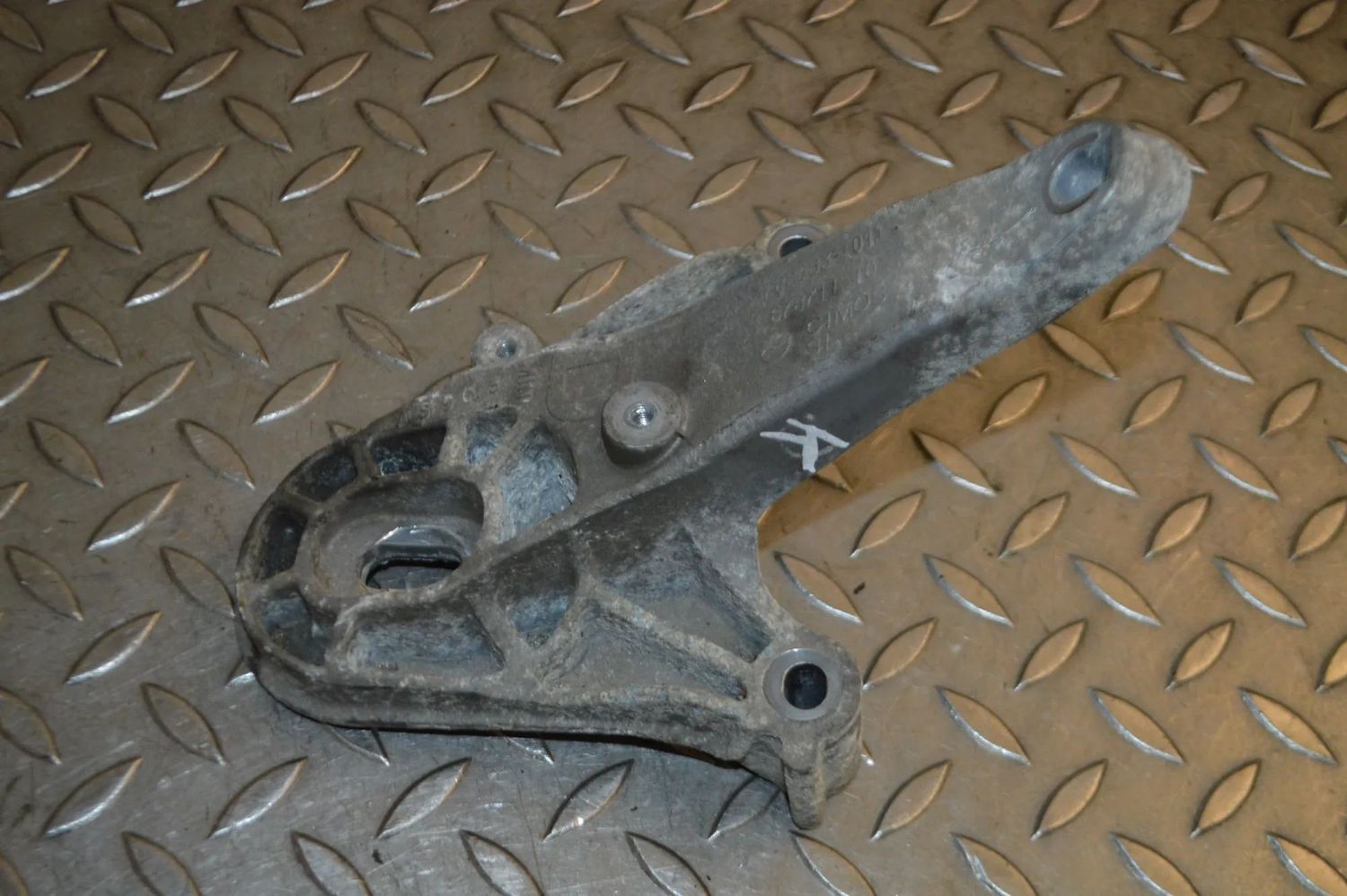 6788663, 22516788663 Vänster sida motor fäste MINI COUNTRYMAN (R60) (2009-2016) — Leverans i Europa
