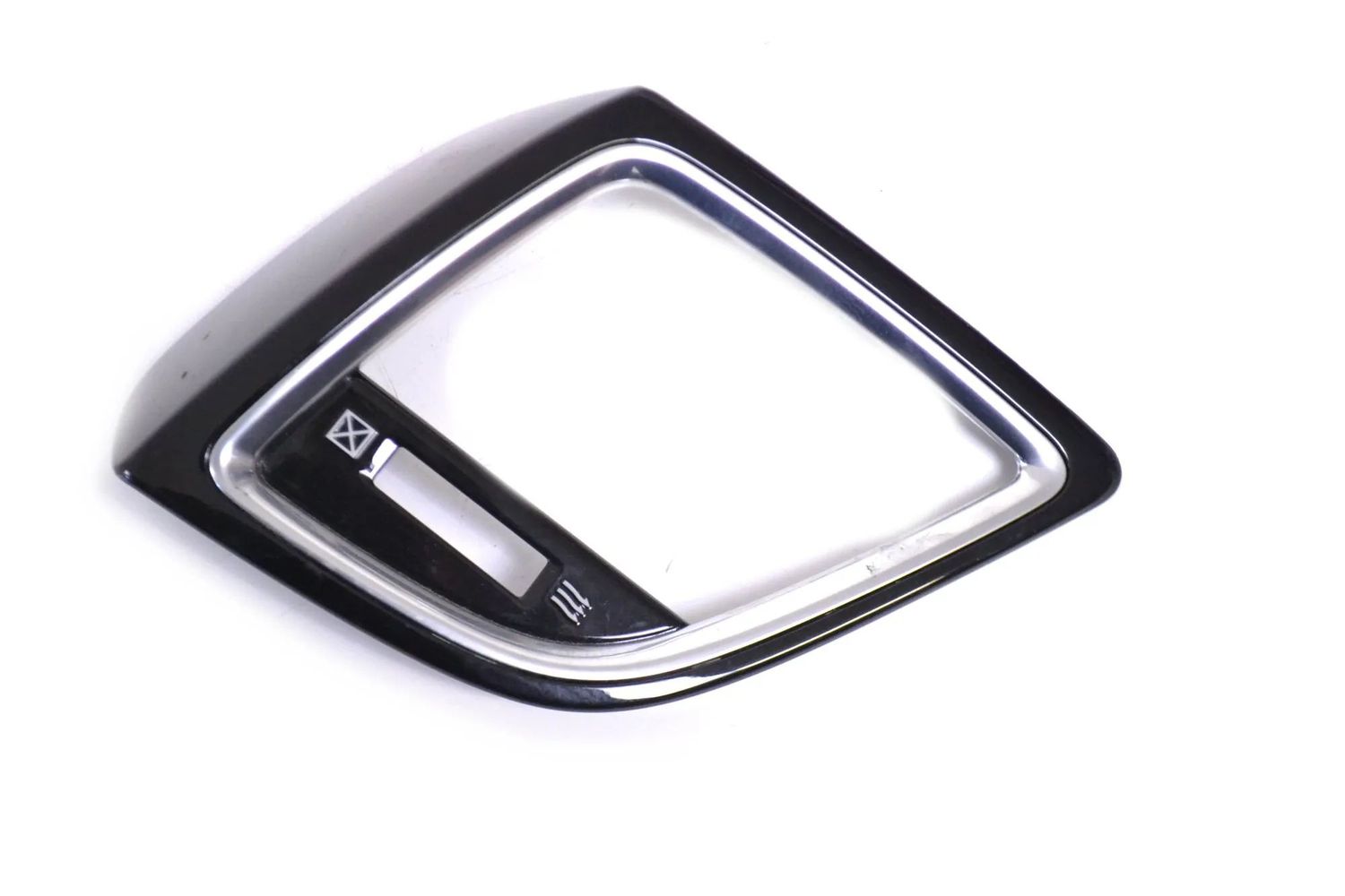 Instrumentu panelis apdare MAZDA 3 (Sedan BM) (2013-...) — Piegāde Eiropā