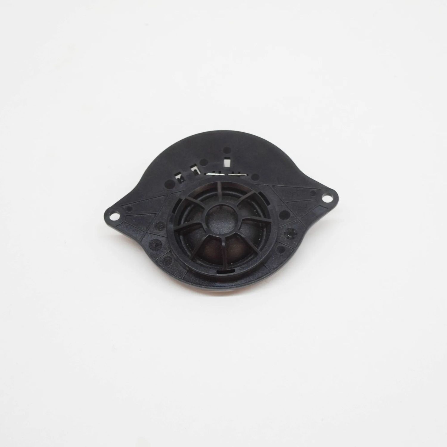 8W0035399, 90320000408 Instrumentu panelis skaļrunis AUDI A4 (8W2, B9) (2015-...) — Piegāde Eiropā