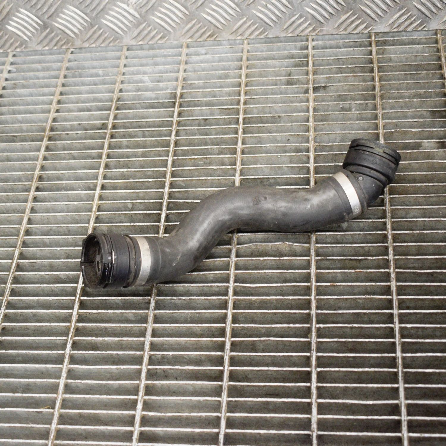 8602733 Coolant Hose Pipe BMW 7 SERIES (G11, G12) (2014-2022) — Europe Delivery