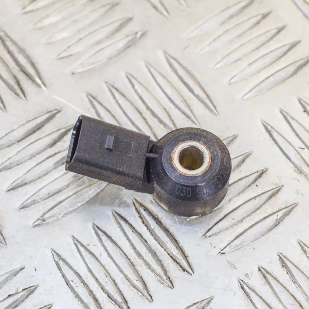 030905377C Engine Knock Sensor AUDI A3 (8P1) (2003-2012) — Europe Delivery