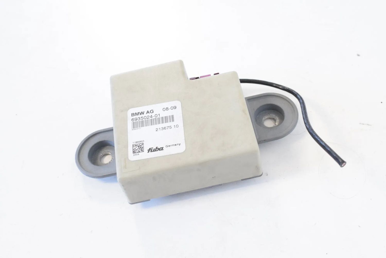 6935024 Antenna Amplifier BMW 7 SERIES (F01, F02) (2008-2015) — Europe Delivery
