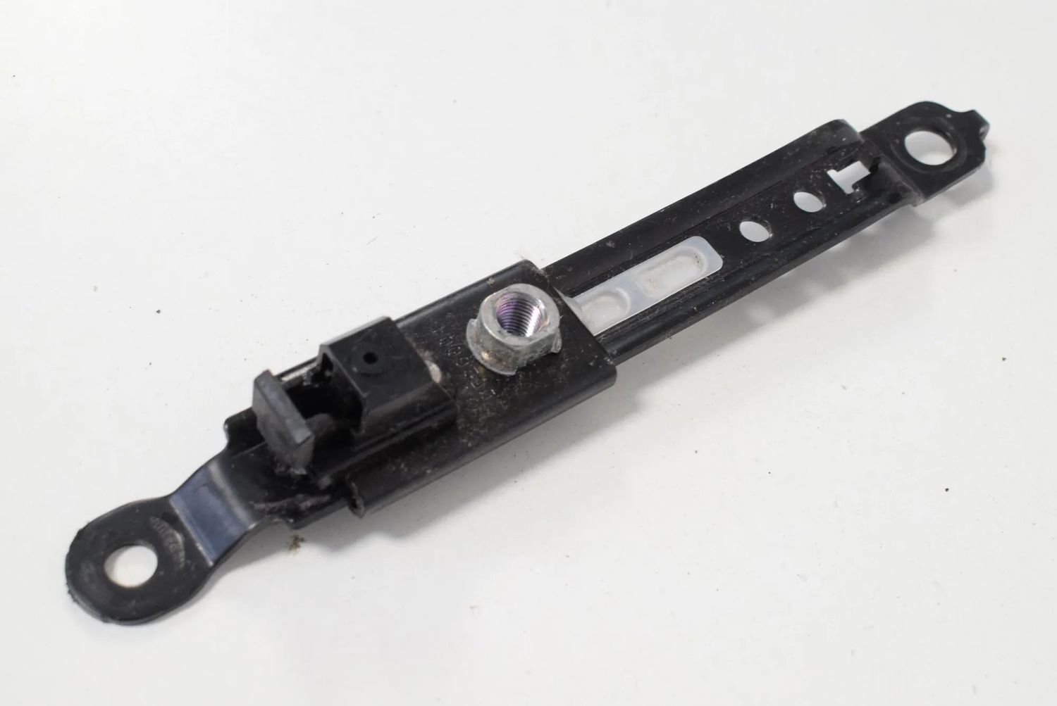 Передний левый seatbelt height adjuster SUBARU OUTBACK (BR) (2009-...) — Доставка по Европе