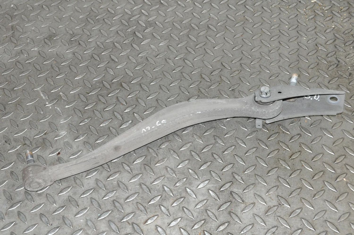 Rear Right Control Arm BMW 7 SERIES (F01, F02) (2008-2015) — Europe Delivery