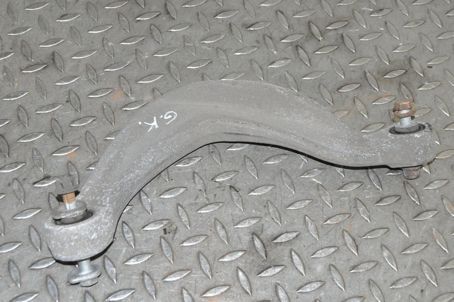 Rear Left Control Arm AUDI Q5 (8R) (2008-2017) — Europe Delivery