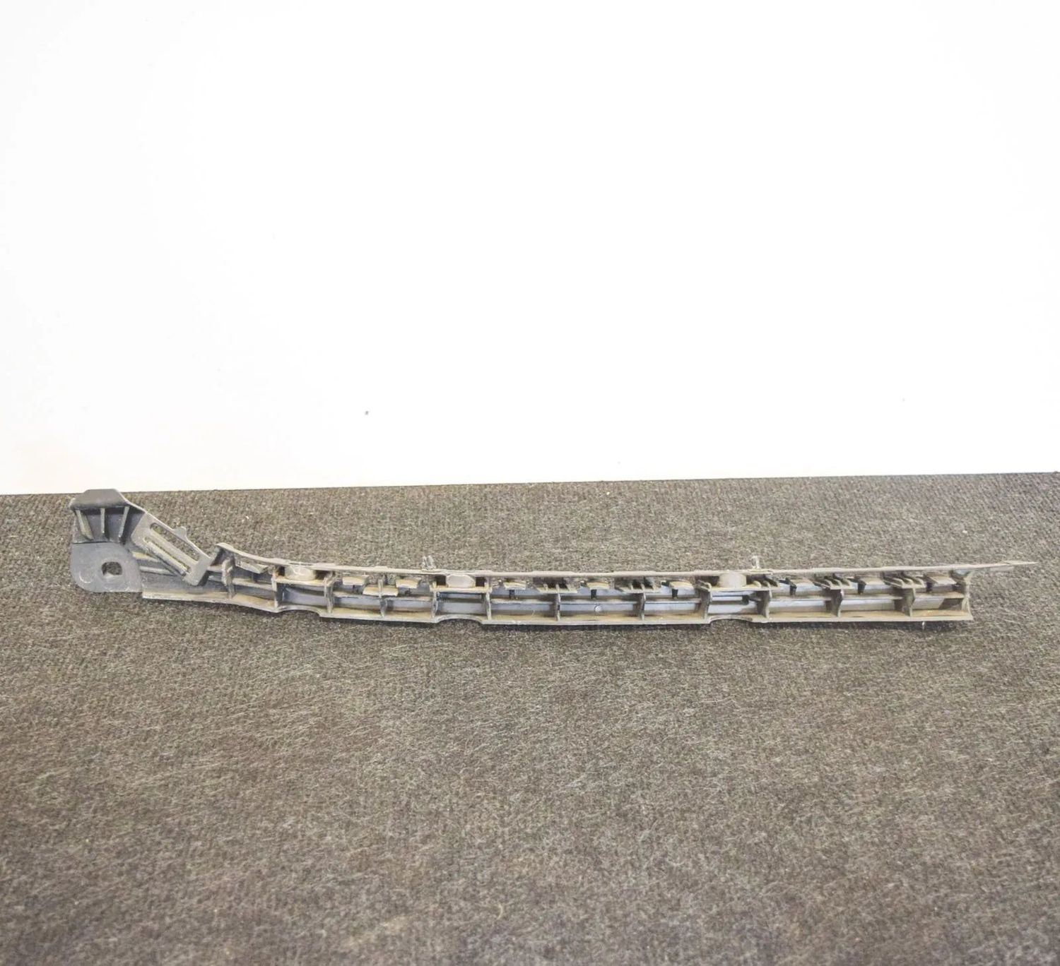 A2128800230 Rear Right Bumper Bracket MERCEDES-BENZ E-CLASS (W212) (2008-2016) — Europe Delivery