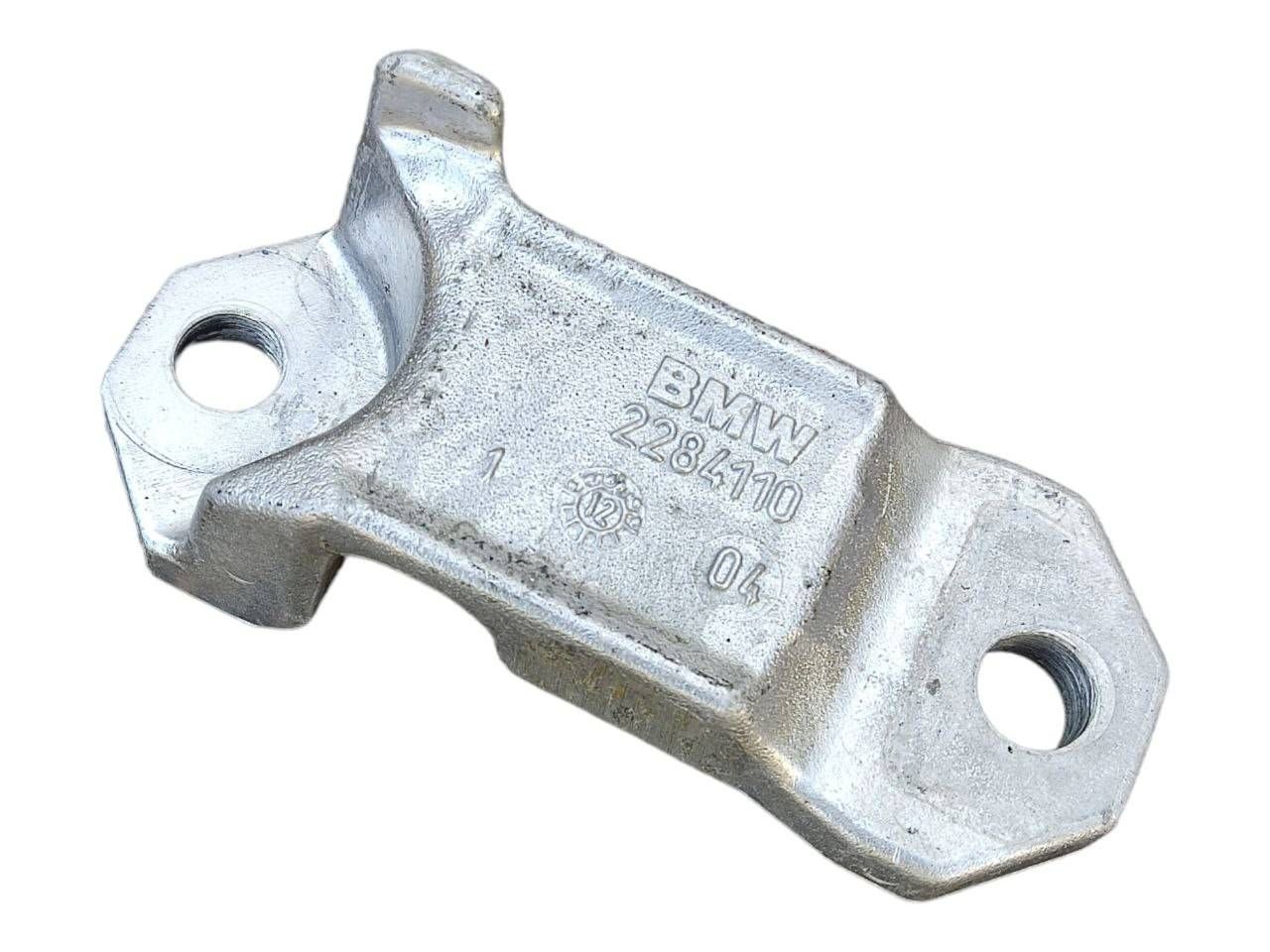 BMW 6 SERIES Sway bar bush bracket, front — Europe Delivery