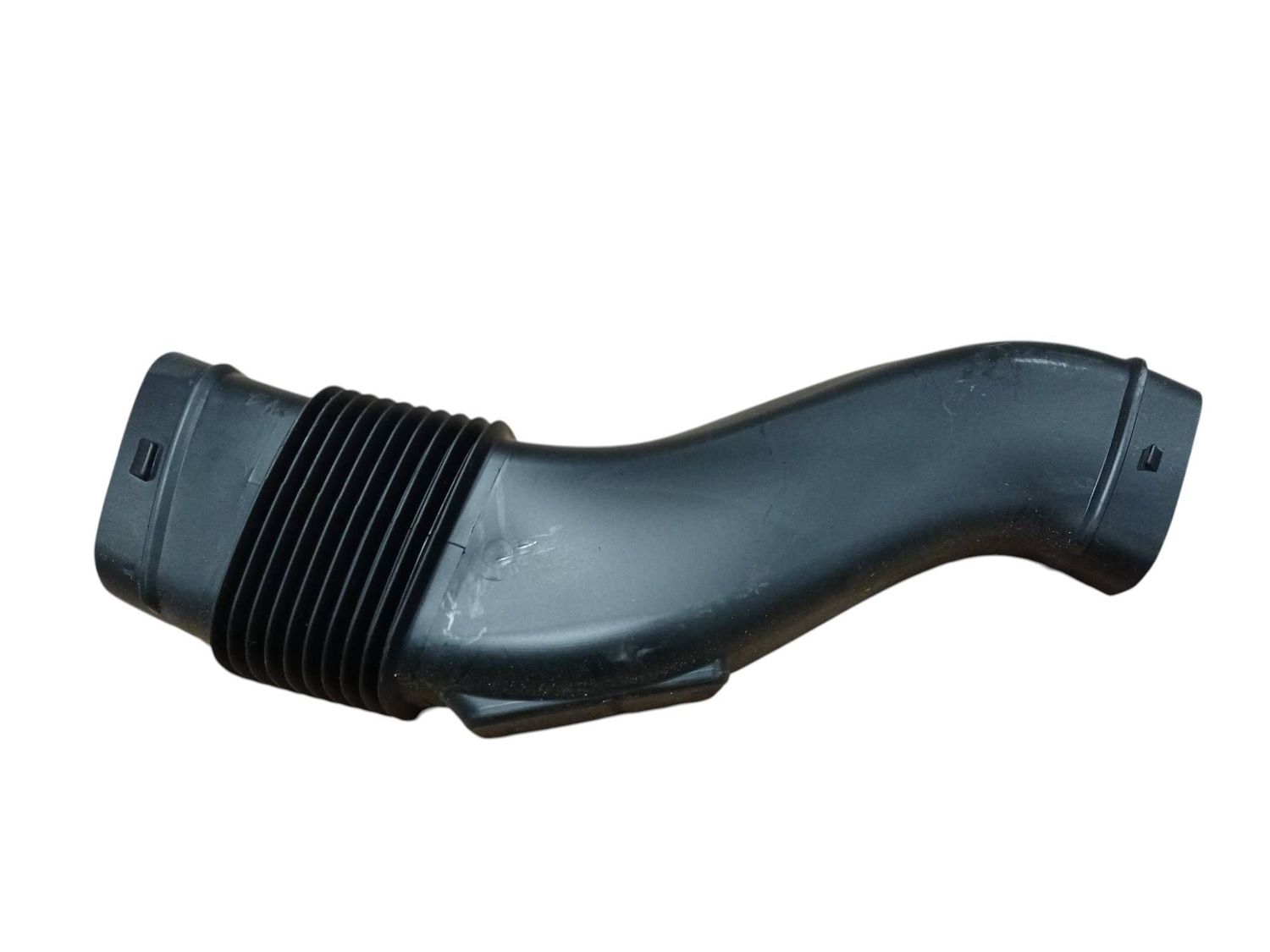 BMW X5 Air intake hose/pipe OEM 13715B57EE4 — Europe Delivery