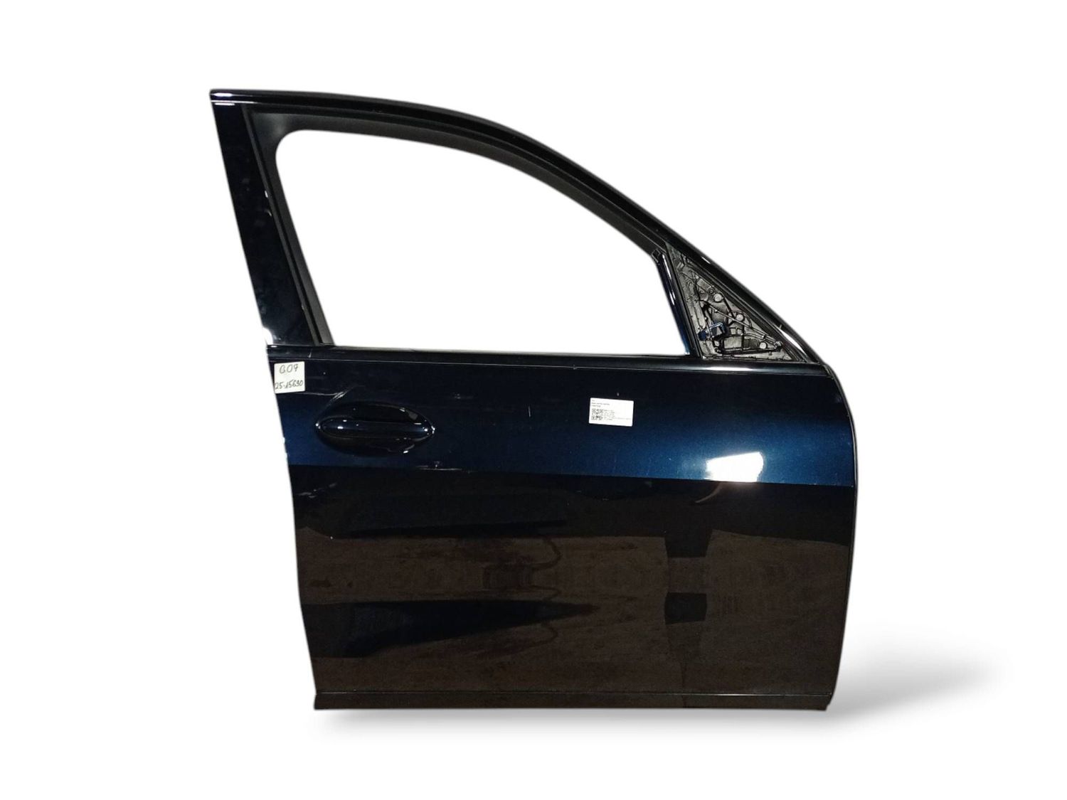 BMW X7 Front door OEM 8738556 — Europe Delivery