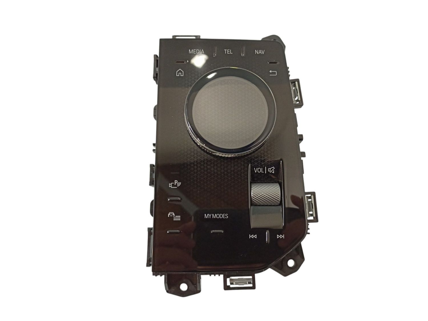 BMW X3 Head unit multimedia control OEM 65825B3DE06 — Europe Delivery