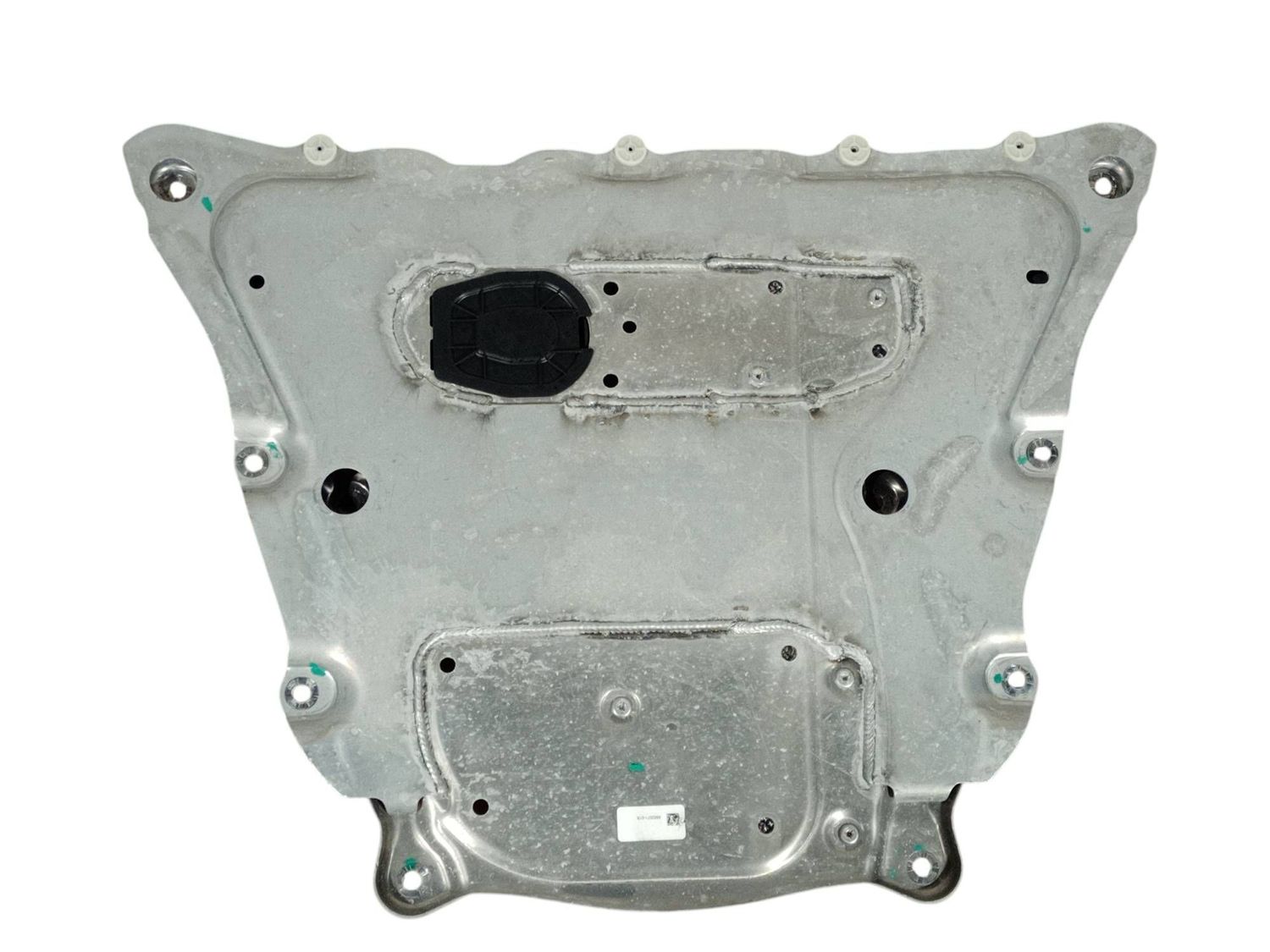 BMW X7 Engine splash shield/under tray OEM 31106878068 — Europe Delivery
