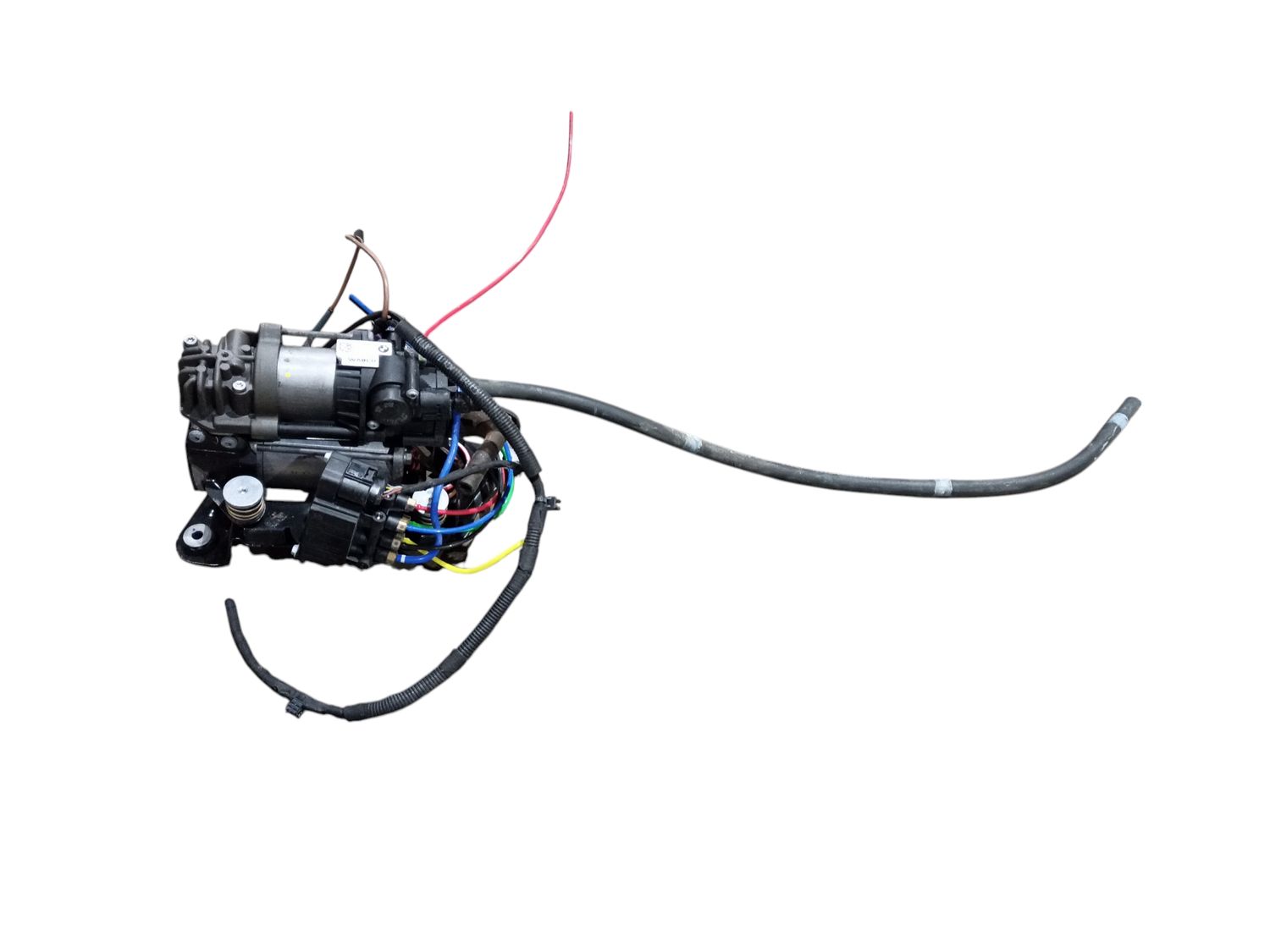 BMW 7 SERIES Air conditioning (A/C) compressor (pump) OEM 37206884682 — Europe Delivery