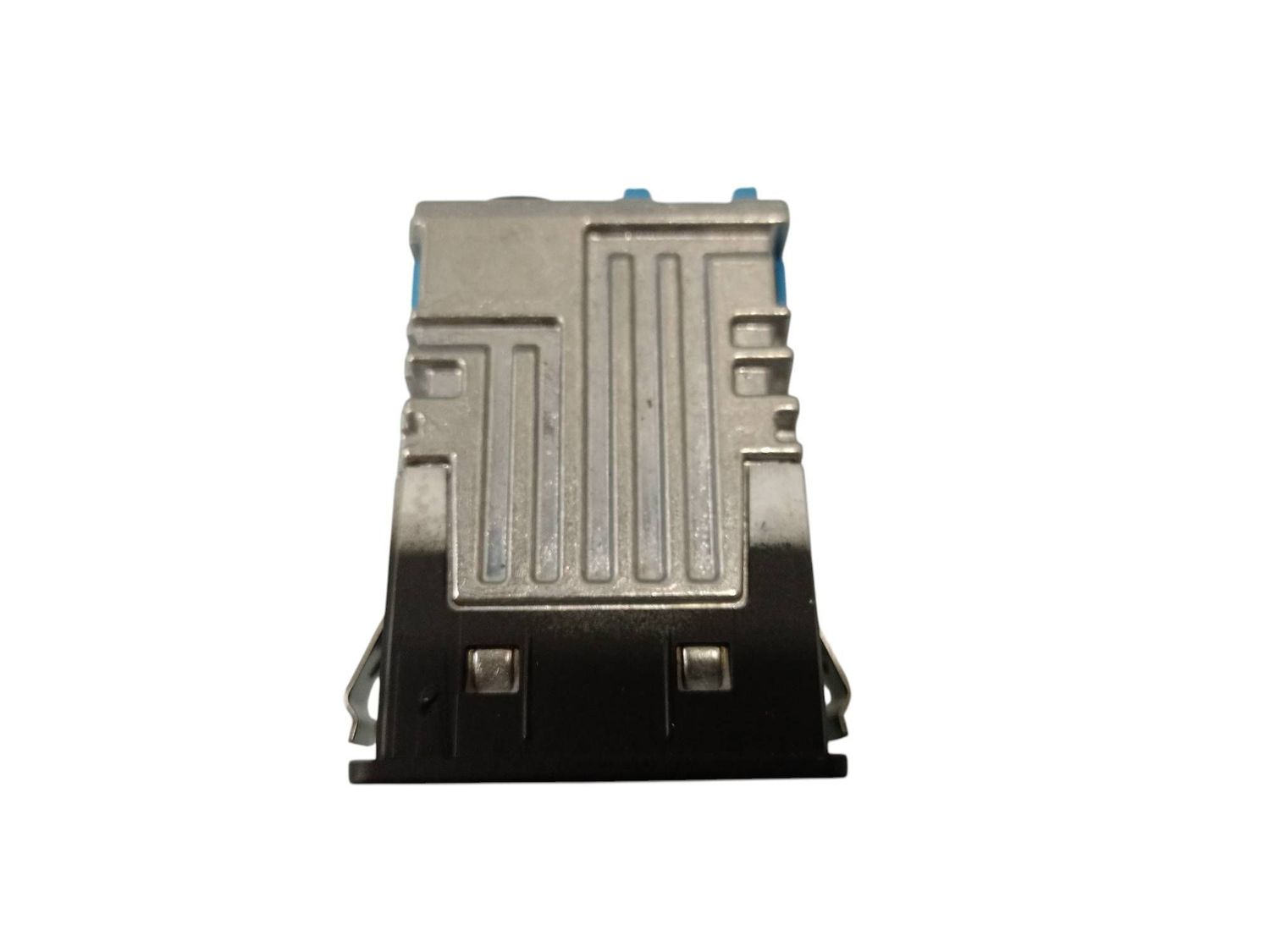 BMW 8 SERIES USB socket connector OEM 84108711939 — Europe Delivery