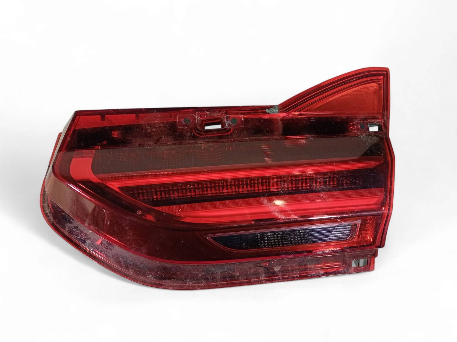 BMW 7 SERIES Tailgate rear/tail lights OEM 2583244 — Europe Delivery
