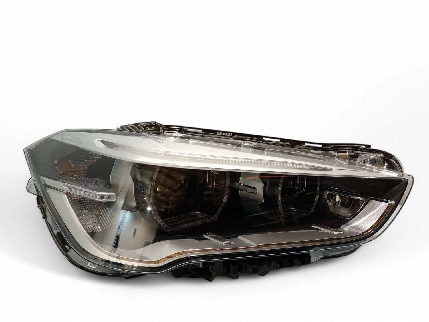 BMW X1 Headlight/headlamp OEM 63117436464 — Europe Delivery