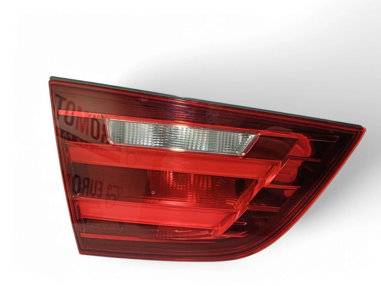 BMW 3 SERIES Tailgate rear/tail lights OEM 63217286033 — Europe Delivery