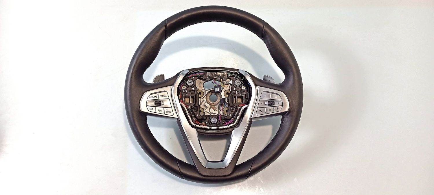 BMW X7 Steering Wheel OEM 32305A34877 — Europe Delivery