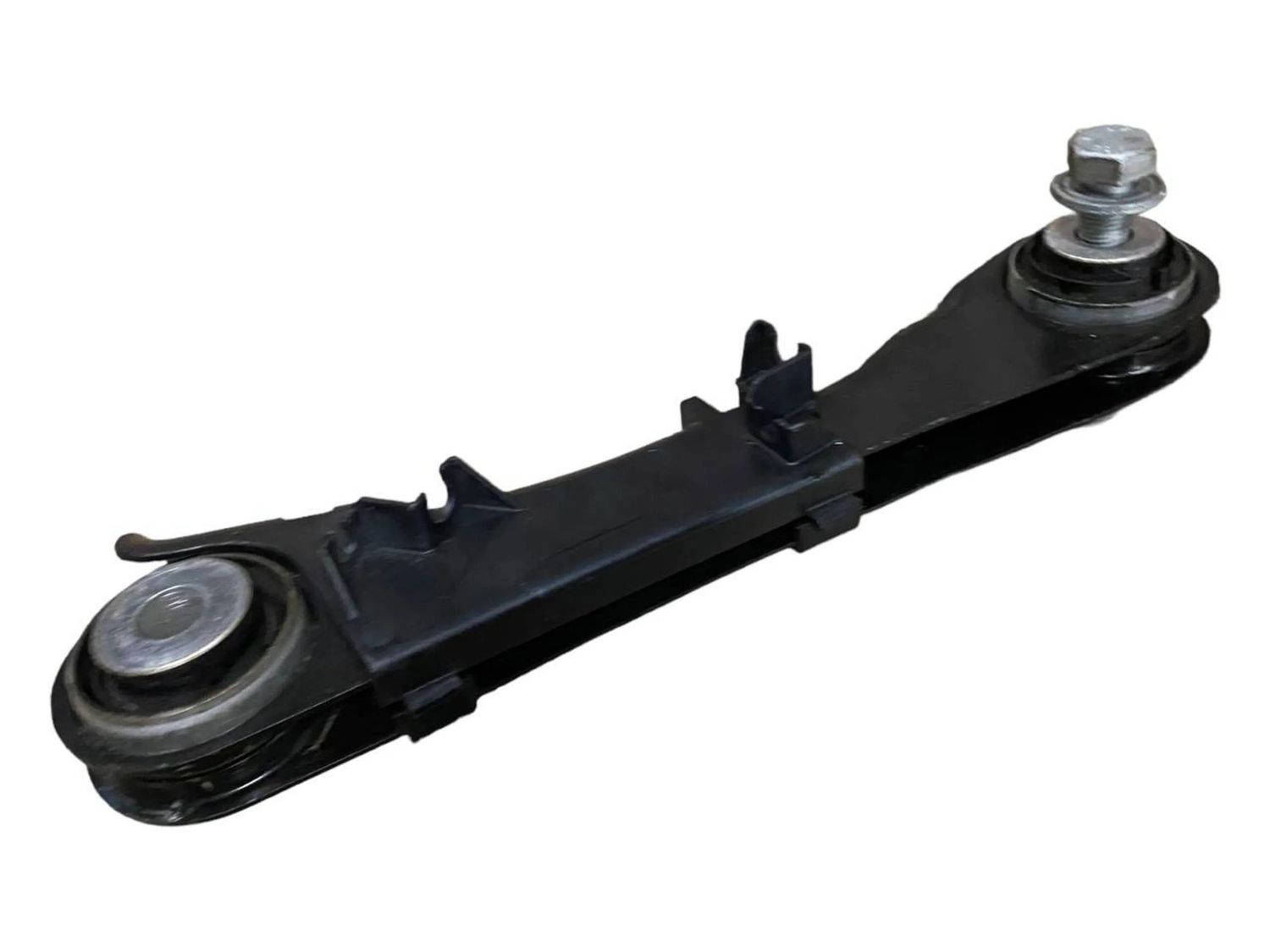 BMW 8 SERIES Rear control arm OEM 33326867537 — Europe Delivery