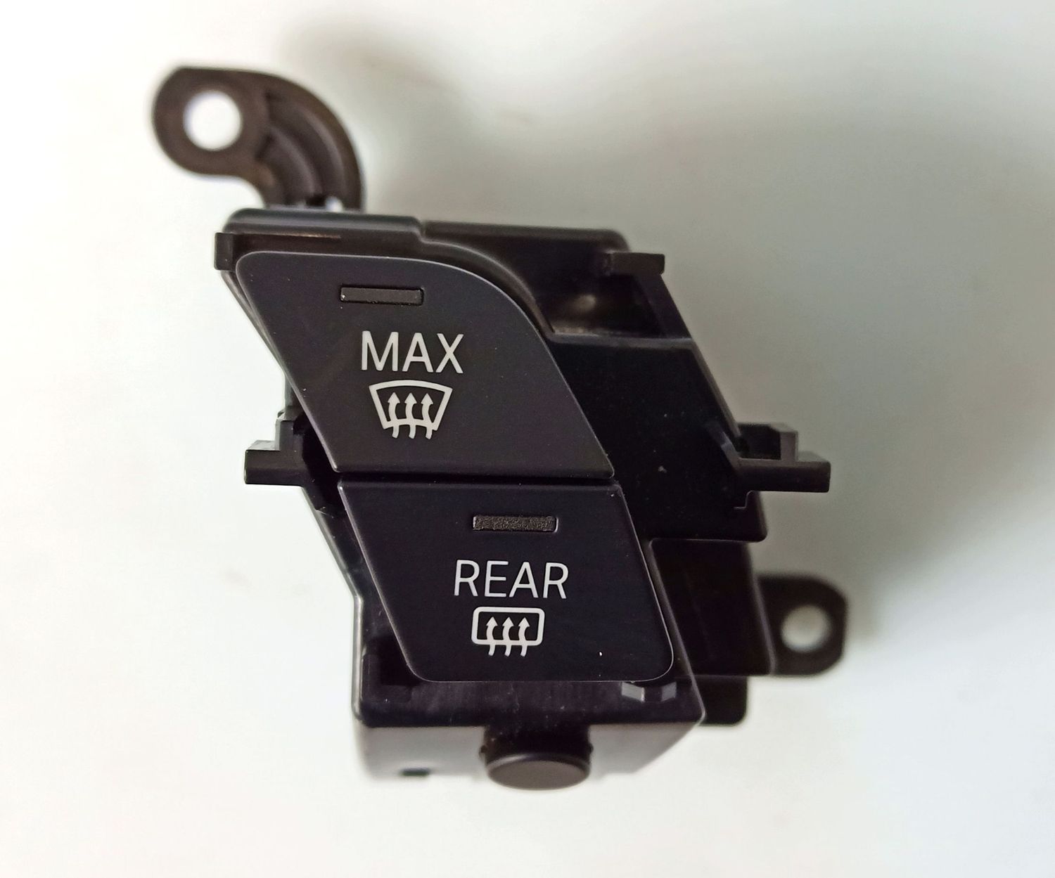 BMW X1 Air circulation switch OEM 61315A500B1 — Europe Delivery