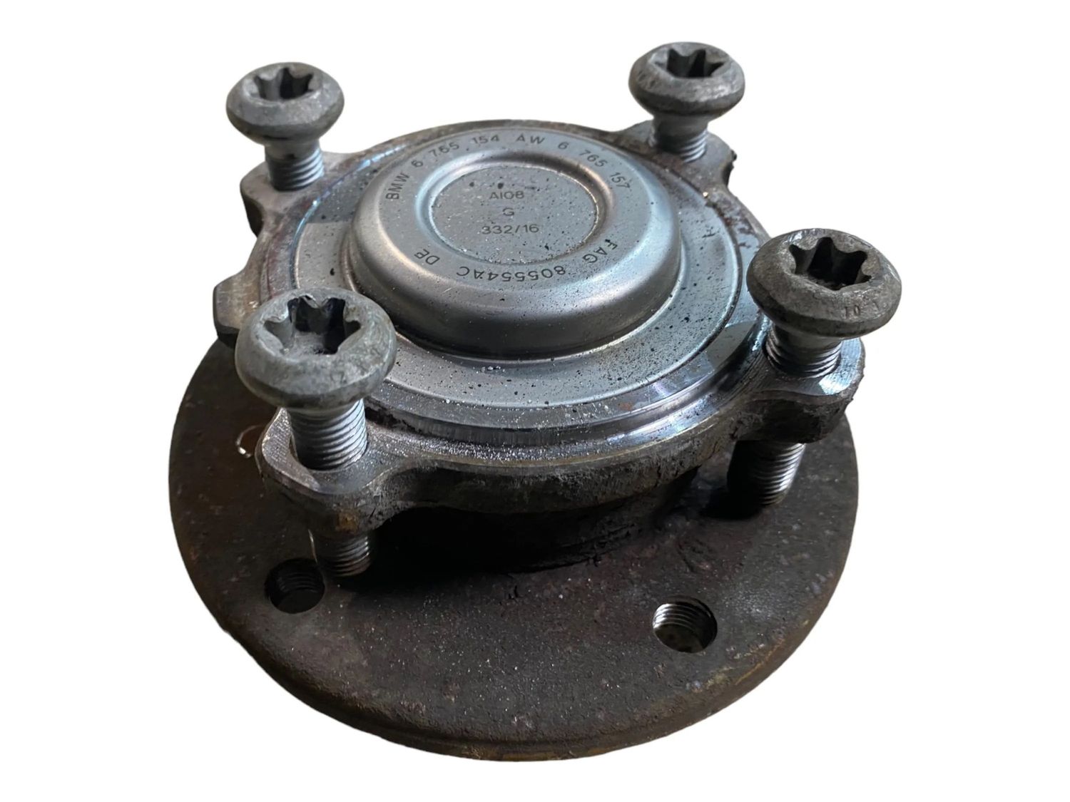 BMW X1 Rear wheel hub OEM 6756154 — Europe Delivery