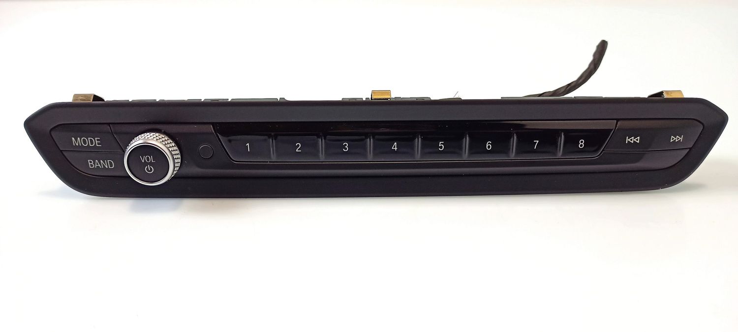BMW 4 SERIES Head unit multimedia control OEM 61317949454 — Europe Delivery