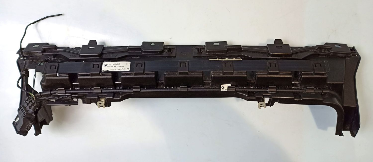 BMW X4 Rear bumper mounting bracket OEM 51128065288 — Europe Delivery