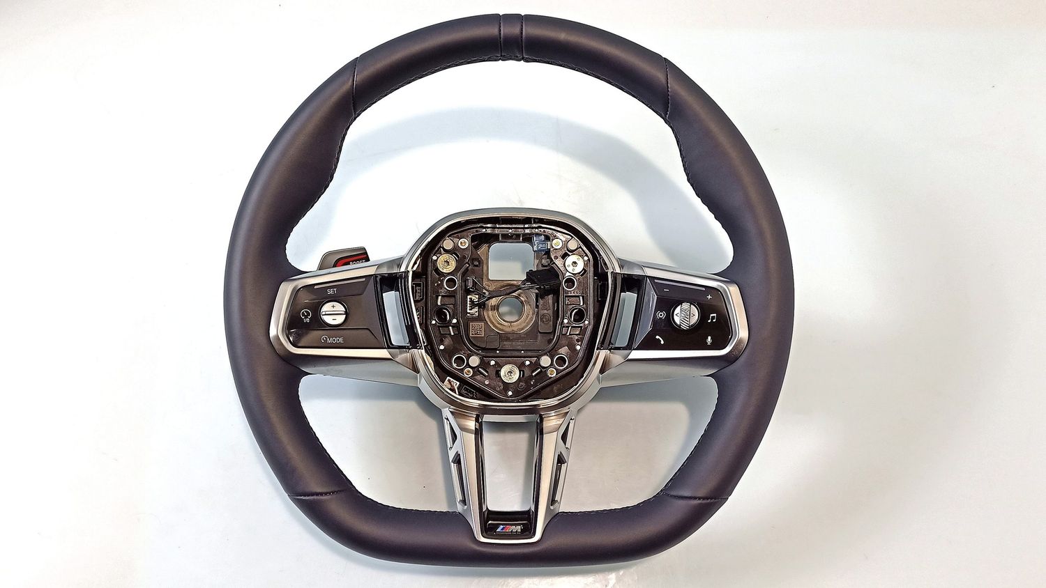 BMW 7' G70 Steering Wheel OEM 32305A716B6 — Europe Delivery