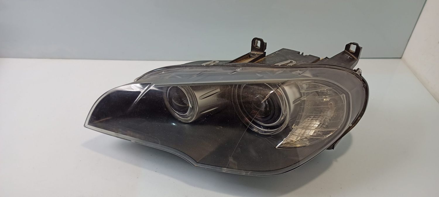 BMW X5 Headlight/headlamp OEM 7161589 — Europe Delivery