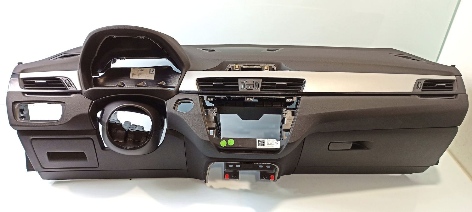 BMW X1 Dashboard OEM 51166965758 — Europe Delivery