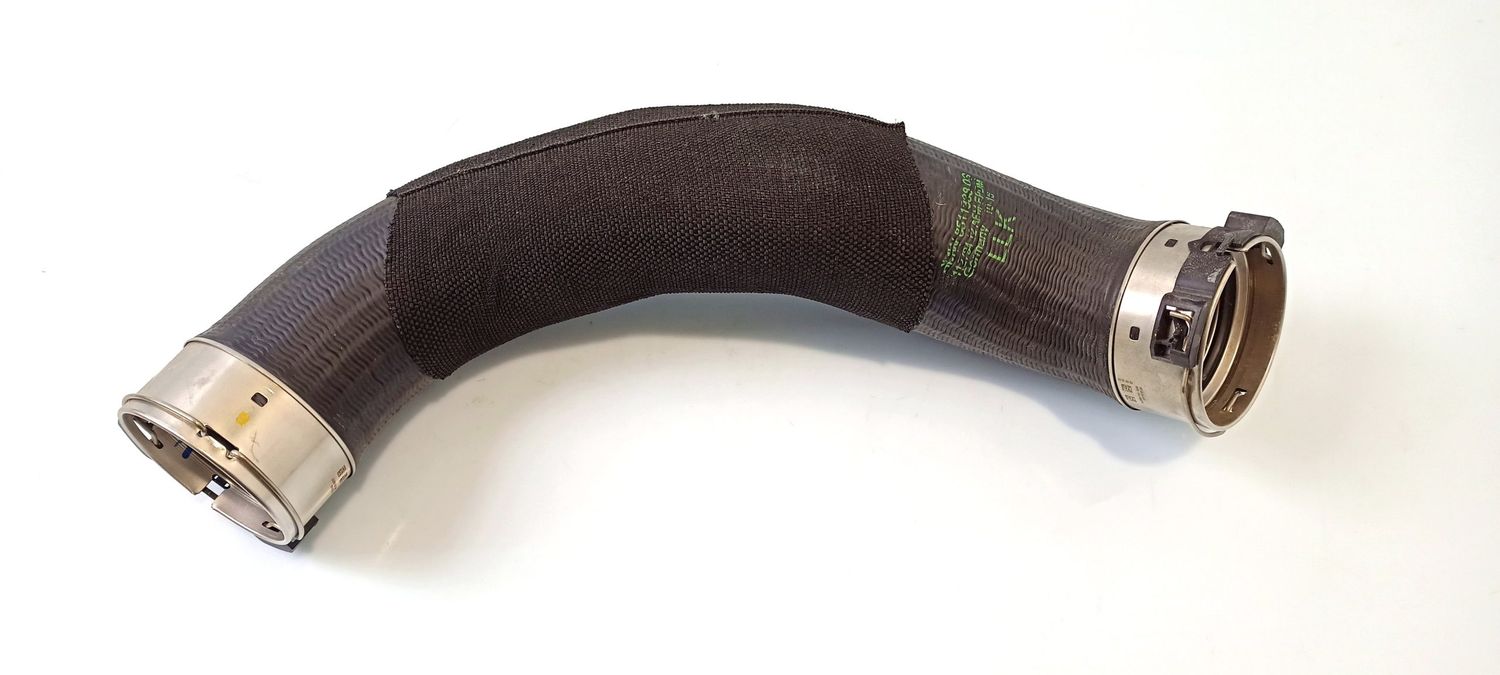 BMW 2 SERIES Intercooler hose/pipe OEM 11618511338 — Europe Delivery