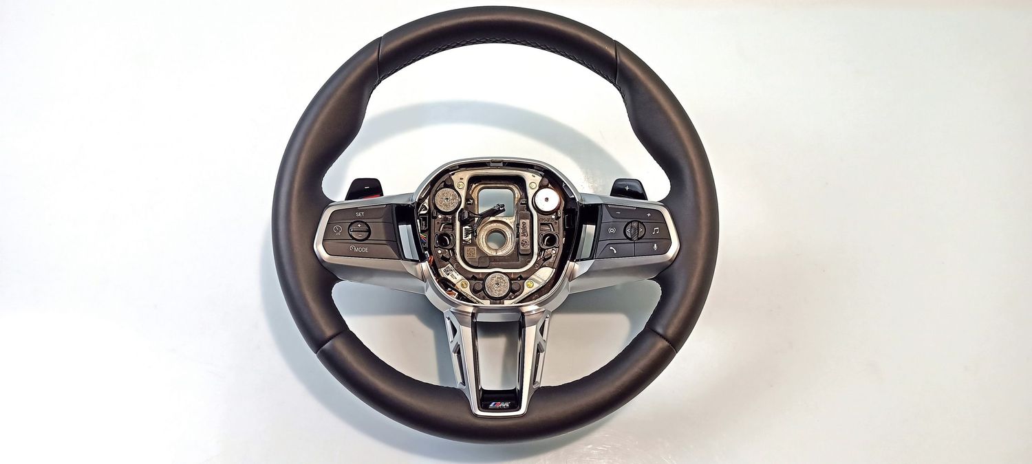 BMW X1 EXMAESTRO ELECTRONICS &amp;amp; STEERING WHEELS OEM 32305A4EE20 — Europe Delivery