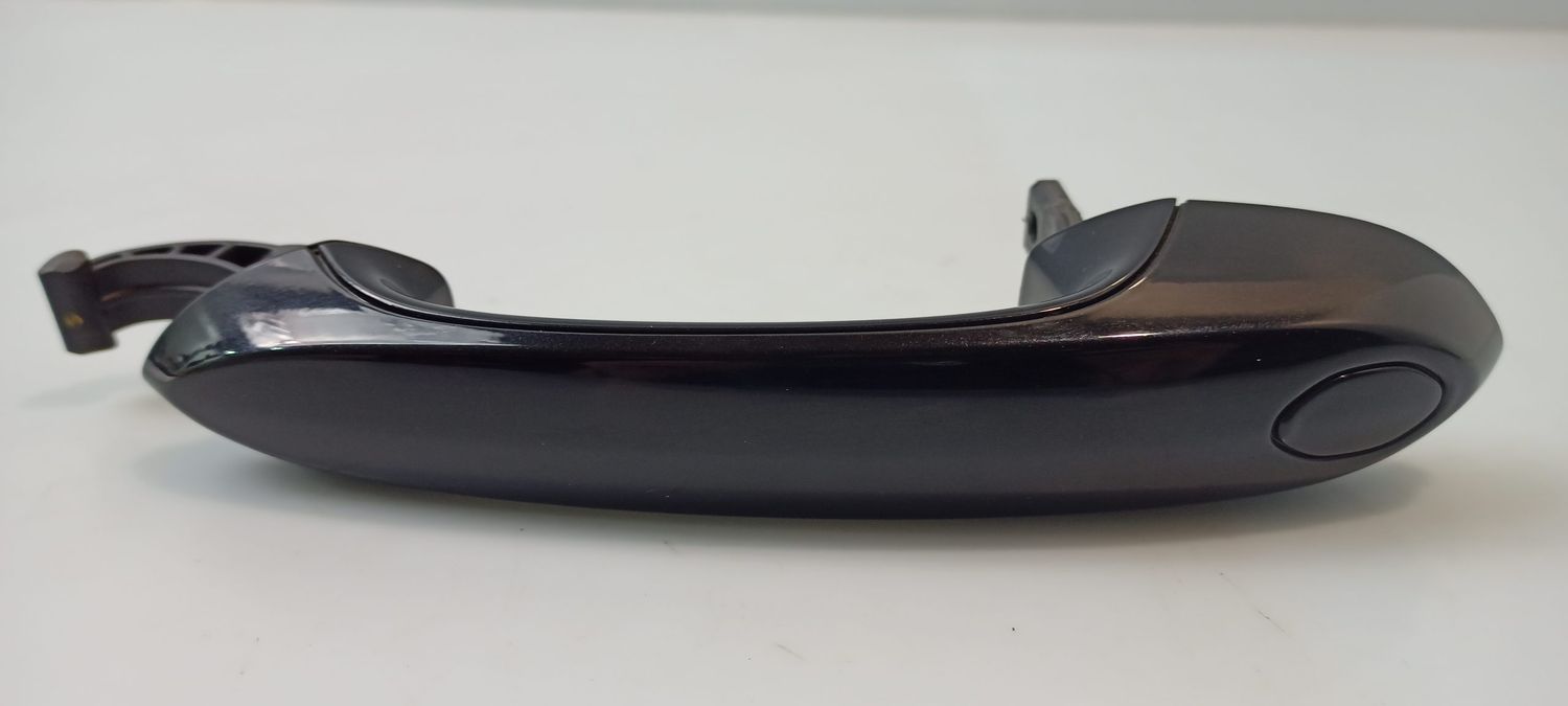 BMW M5 Front door handle cover OEM 7442997 — Europe Delivery