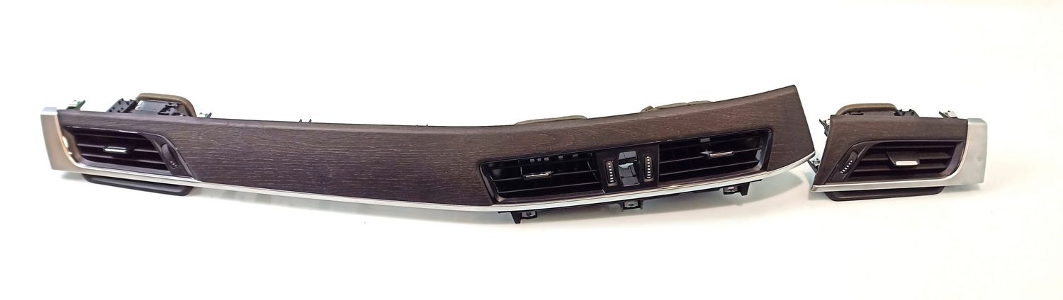 BMW X1 Panel trim OEM 5R07565 — Europe Delivery