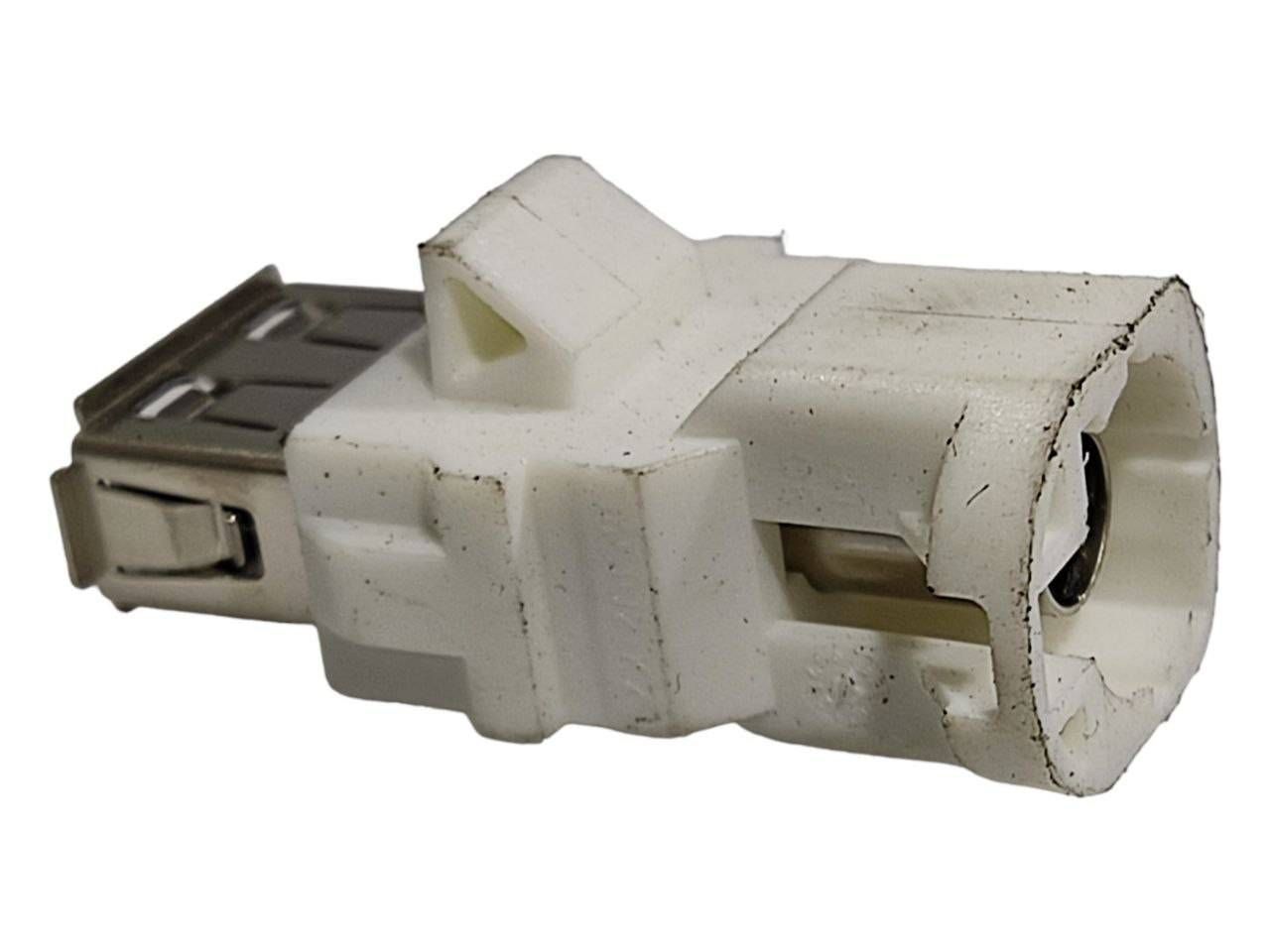 BMW 4 SERIES USB socket connector OEM 84109390501 — Europe Delivery
