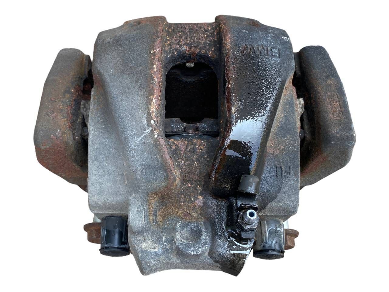 BMW X4 Front brake caliper OEM 0M90525 — Europe Delivery