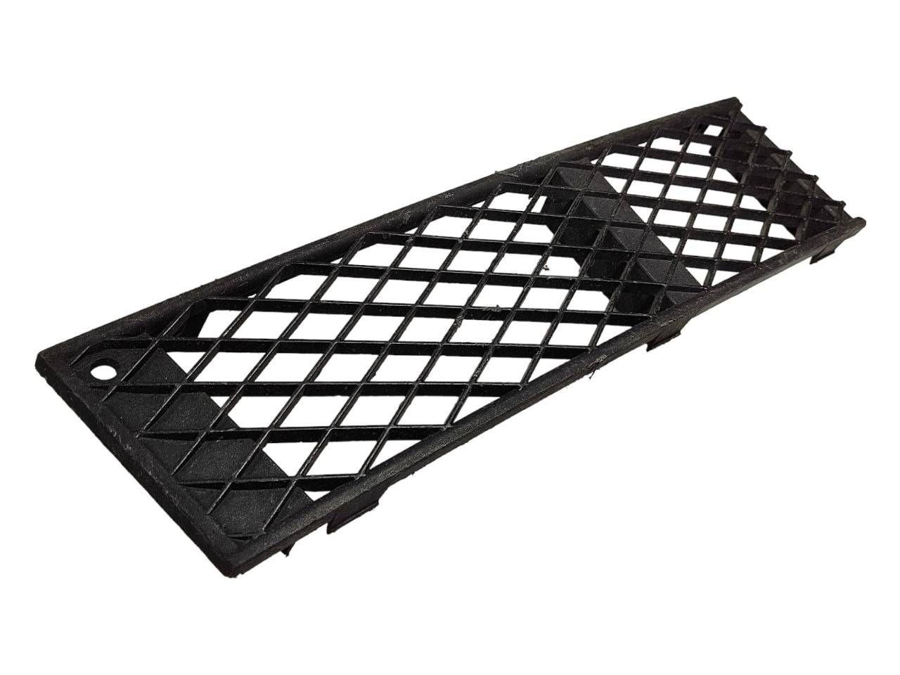 BMW 7 SERIES Front bumper lower grill OEM 7184150 — Europe Delivery