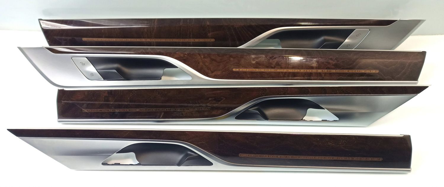 BMW 7 SERIES Front door trim bar OEM 51417425047 — Europe Delivery