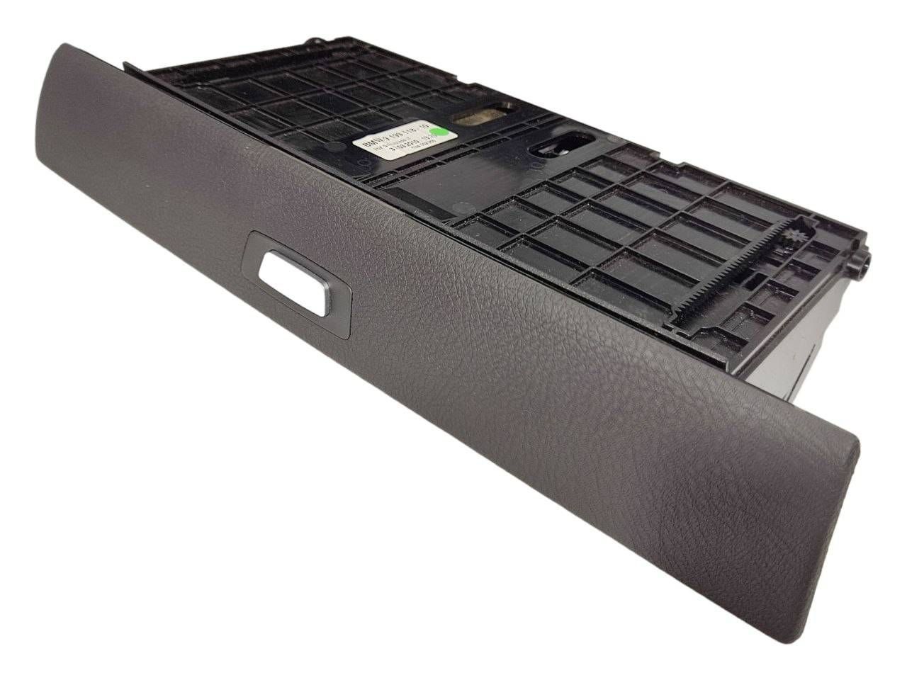 BMW 5 SERIES GT Dashboard storage box/compartment — Europe Delivery