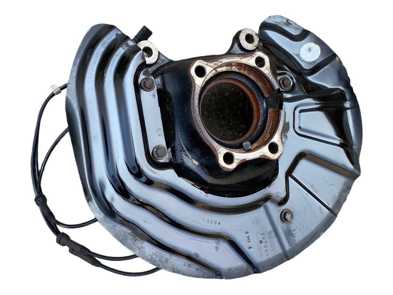 BMW X3 Front wheel hub OEM 0M90525 — Europe Delivery